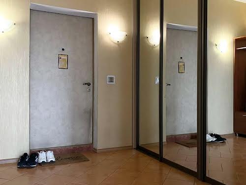 квартира по адресу Олены Пчилки ул., 2