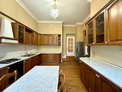 квартира за адресою Олександра Кониського вул., 30