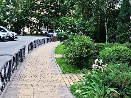 квартира за адресою Дніпровська набережна вул., 19-А