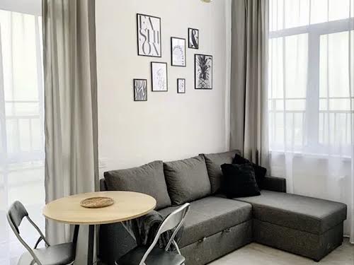 квартира за адресою Світлицького вул., 35
