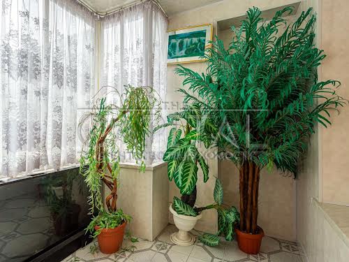 квартира по адресу Андрея Верхогляда ул. (Михайла Драгомирова), 4
