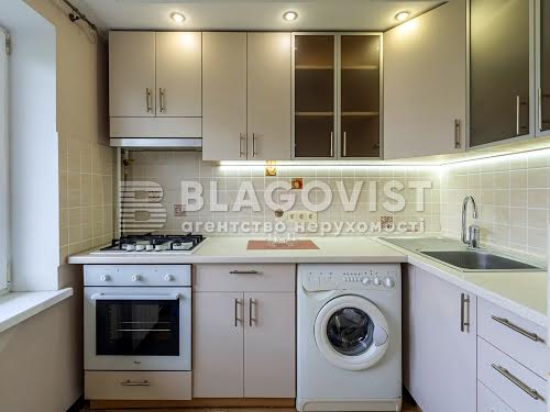 квартира за адресою Київ, Світлицького вул., 28-В