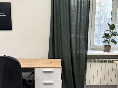 коммерческая по адресу Леси Украинки бульв., 6