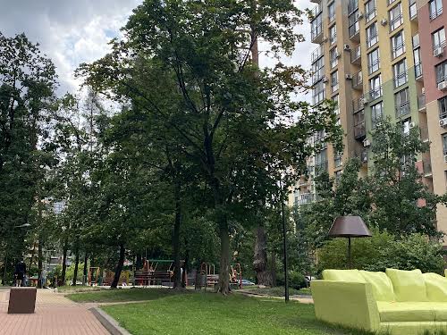 квартира за адресою Анатолія Петрицького вул., 17-А
