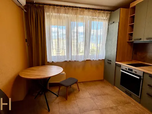 квартира по адресу Озёрная ул., 6