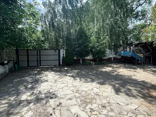 будинок за адресою с. Зазим'я, Деснянська вул.