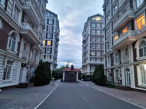 квартира за адресою Дмитра Луценка вул. (Крейсера 