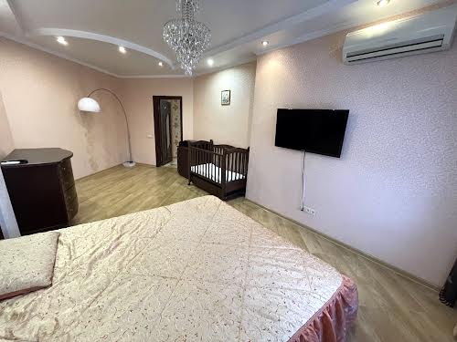 квартира за адресою Олени Пчілки вул., 6