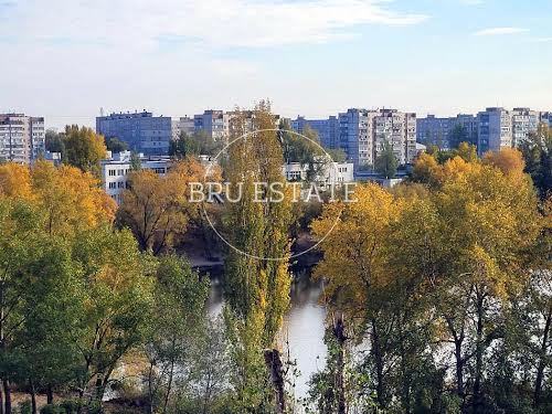 квартира по адресу Героев Днепра ул., 38-Б