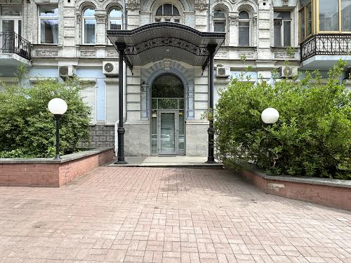 коммерческая по адресу Тарасовская ул., 19