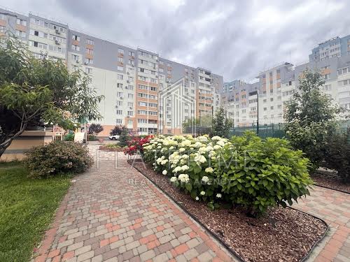 квартира за адресою Сергія Данченка вул., 28-Б