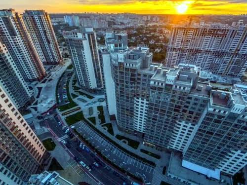 комерційна за адресою Андрія Верхогляда вул. (Михайла Драгомирова), 14-А