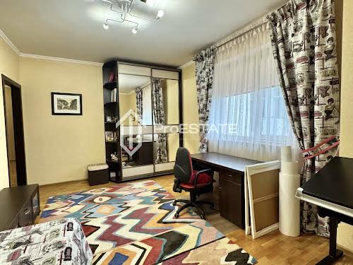 квартира за адресою Бориспільська вул., 4