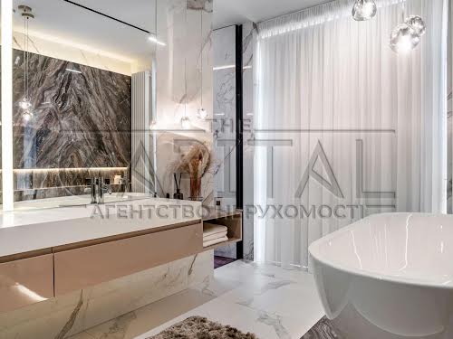 квартира за адресою Університетська вул., 17-А