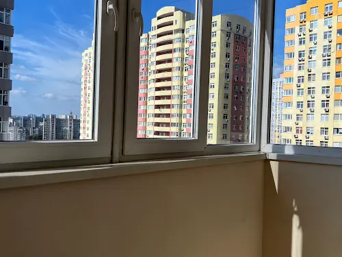 квартира за адресою Сім'ї Кульженків вул. (Петра Дегтяренка), 31-Б