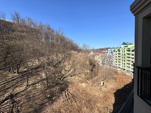 квартира за адресою Дегтярна вул., 20-Б