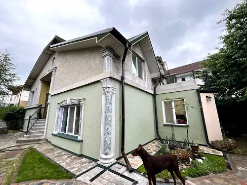 будинок за адресою Богатирська вул., 30а