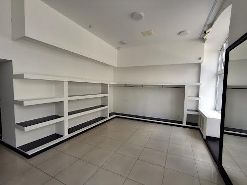 комерційна за адресою Шота Руставелі вул., 21
