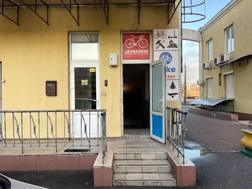 комерційна за адресою Гната Хоткевича вул. (Червоногвардійська), 10