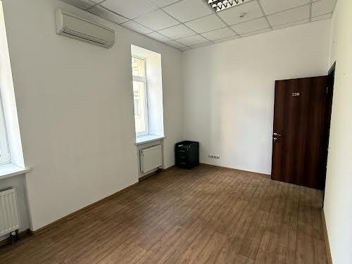 комерційна за адресою Олекси Тихого вул. (Виборзька), 42а