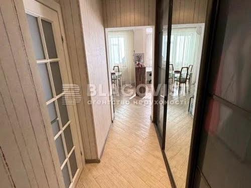 квартира за адресою Ревуцького вул., 9
