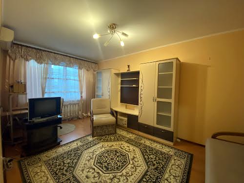квартира за адресою Симиренка вул., 34-А