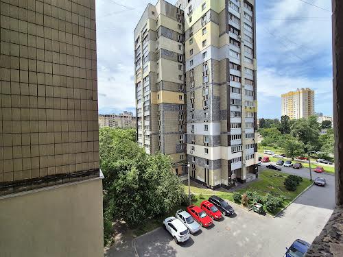 квартира за адресою Вахтанга Кікабідзе вул. (Булгакова), 18