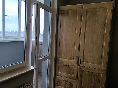 квартира за адресою Рея Бредбері вул., 2