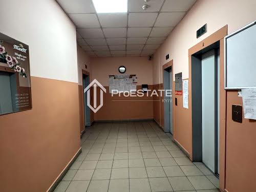квартира за адресою Бориспільська вул., 4