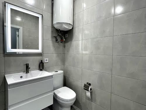 квартира за адресою Рональда Рейгана вул., 40