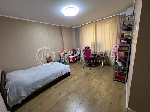 квартира по адресу Ревуцкого ул., 9