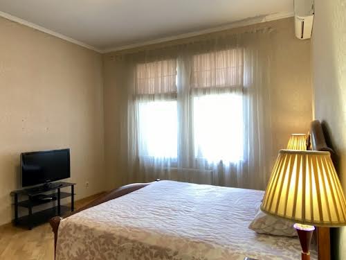 квартира за адресою Лабораторна вул., 8