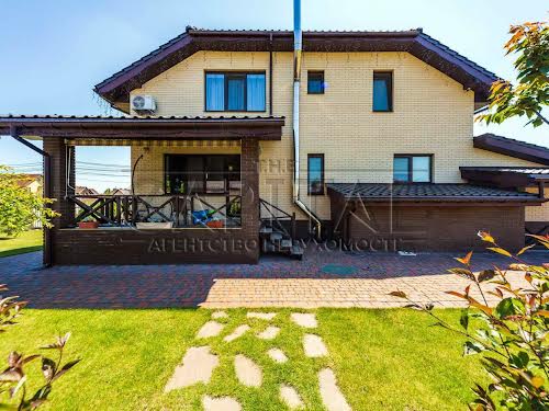 будинок за адресою с. Крюківщина, Крюківщина
