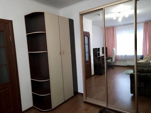 квартира за адресою Софії Русової вул., 7
