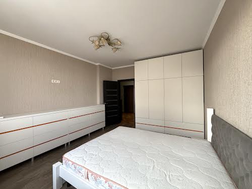 квартира за адресою Воскресенська вул., 16-В