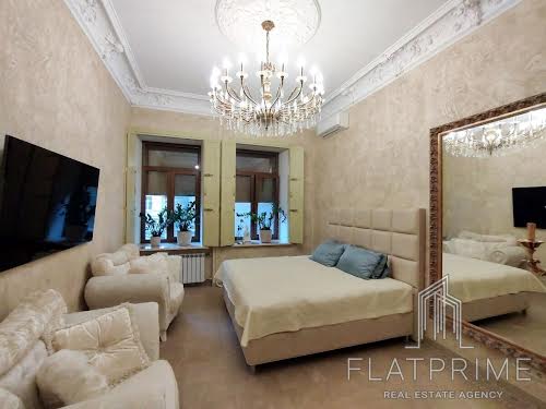 квартира за адресою Михайлівська вул., 24В