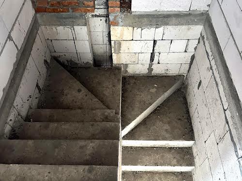 будинок за адресою с. Нові Петрівці, 4-а Будівельників, 16