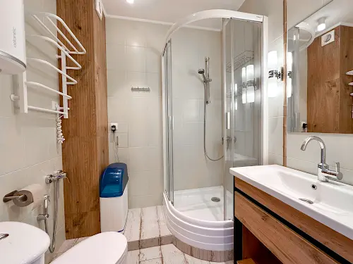 квартира за адресою Салютна вул., 2к5