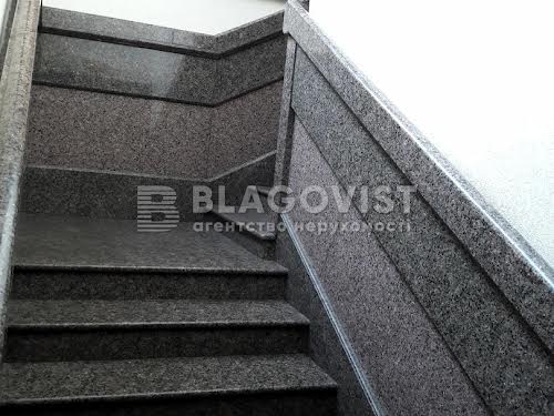 комерційна за адресою Кожум'яцька вул., 10-А