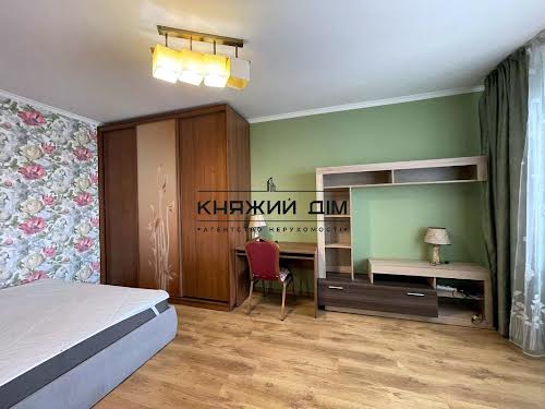 квартира за адресою Драгоманова вул., 8-А