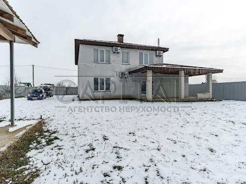 будинок за адресою с. Ревне, Персикова