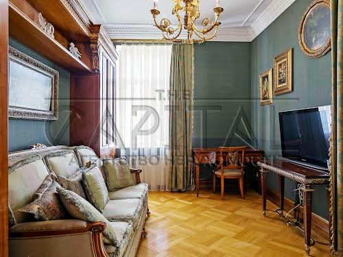 квартира за адресою Пилипа Орлика вул., 6