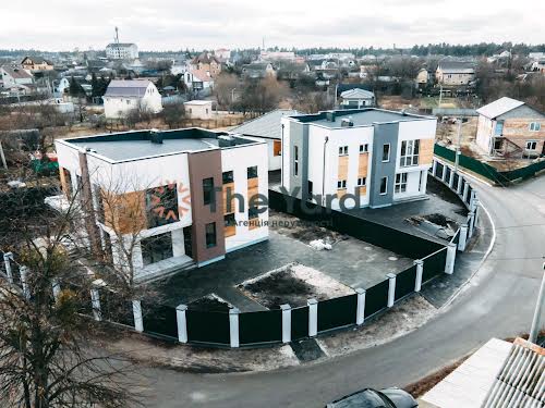 будинок за адресою Набережна вул., 7а
