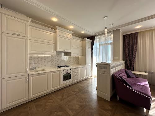 квартира за адресою Отрадна вул., 13