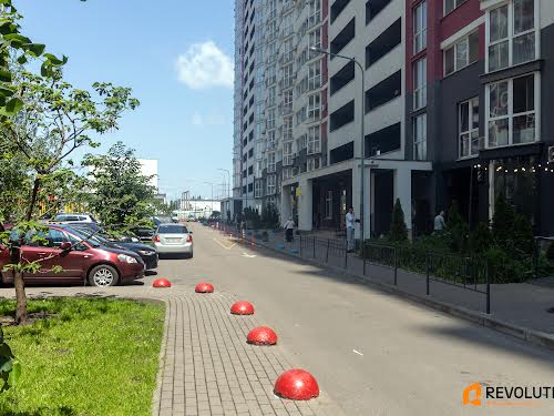 квартира по адресу Драгоманова ул., 2