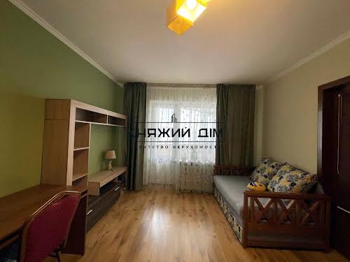 квартира за адресою Драгоманова вул., 8-А