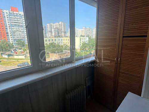 квартира по адресу Ларисы Руденко ул., 10