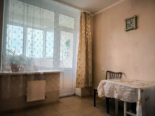 квартира за адресою Верховинна вул., 37