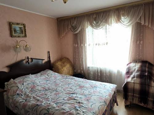 квартира за адресою Дмитра Чижевського вул. (Петра Чаадаєва), 2-А