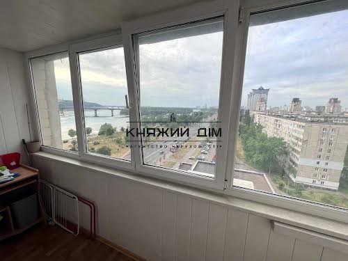 квартира по адресу Днепровская набережная ул., 13